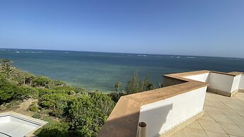 Lux Suites Eden Seafront Apartments