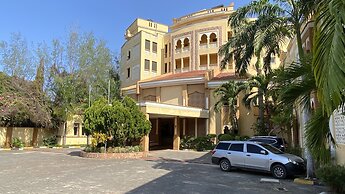 Lux Suites Eden Seafront Apartments