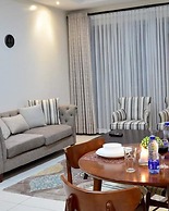 Lux Suites Silverstone  Apartments