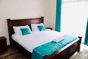 Lux Suites Silverstone  Apartments