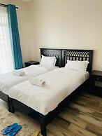 Lux Suites Silverstone  Apartments