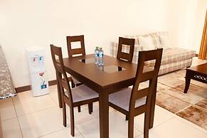 Lux Suites Silverstone  Apartments