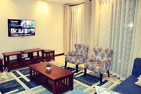 Lux Suites Silverstone  Apartments