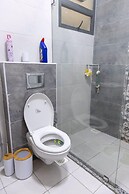 Lux Suites Silverstone  Apartments