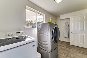 Crescent City Home w/ Hot Tub: Half-block to Beach