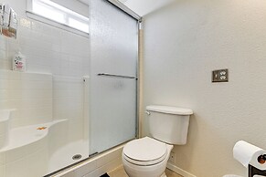 Crescent City Home w/ Hot Tub: Half-block to Beach