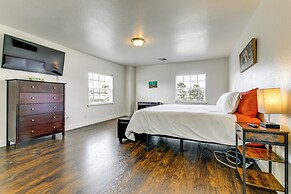 Crescent City Home w/ Hot Tub: Half-block to Beach