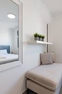 Luxury APT 3 BR New Tower Parking
