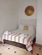 Riad étoile ocre