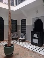 Riad étoile ocre
