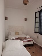 Riad étoile ocre