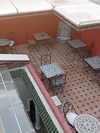 Riad étoile ocre