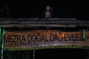 MEZRA DOĞAL DAĞ EVLERİ