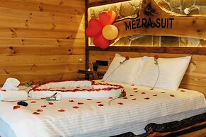 MEZRA DOĞAL DAĞ EVLERİ