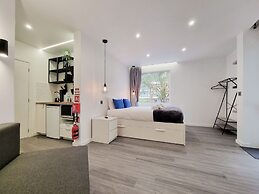 The Jolie Apartments