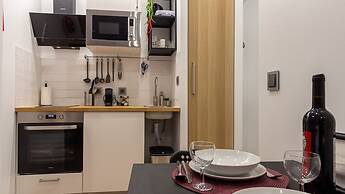 The Jolie Apartments