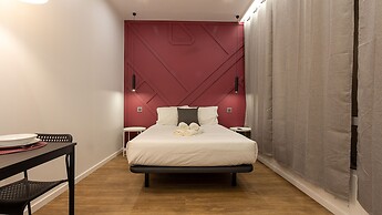 The Jolie Apartments