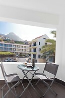 The Jolie Apartments
