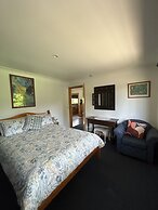 Clifton Beach Lodge
