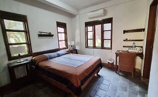 Flash Back Bungalow