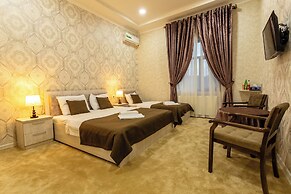Osiyo Plaza Hotel