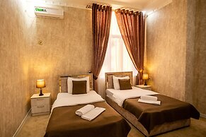 Osiyo Plaza Hotel