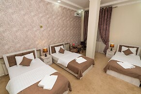 Osiyo Plaza Hotel
