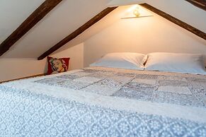 Cool attic apartment Marina in the heart of Split