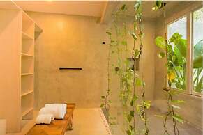 OMA Cancun Holistic Healing Center
