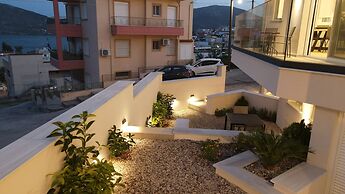 Elia luxury residence