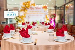 AD41 HOTEL HUE CS1