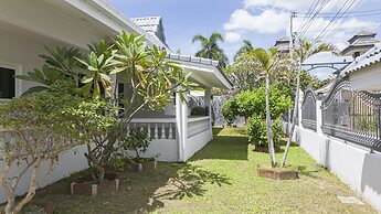 6 Bedroom Tropical Pool Villa - V6