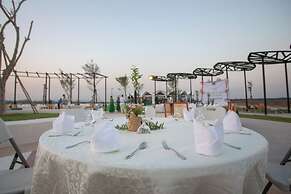 Wonderland Suites and Resort