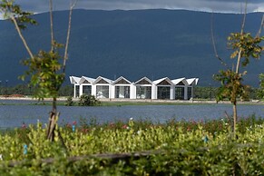 Wonderland Suites and Resort