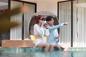 Wonderland Suites and Resort
