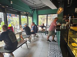 Mad Monkey Manila