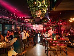 Mad Monkey Manila