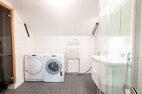 2ndhomes 2BR Penthouse w Terrace&Sauna