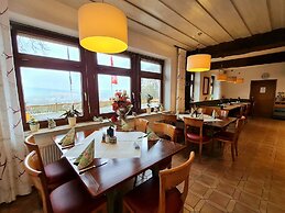 Hotel Waldquelle - Baumhaushotel Aerzen