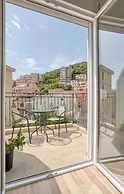 Family Rooftop Apartment Magi Budva