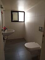 1 Bed Chalet - Sleeps 2 - Pets - Pool - Parking
