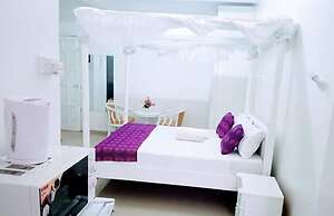 Lux Suites Bustani studio Apartments
