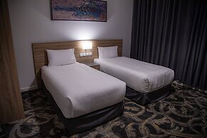 Laten Suites Al Salim Plaza
