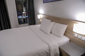 Laten Suites Al Salim Plaza