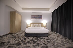 Laten Suites Al Salim Plaza