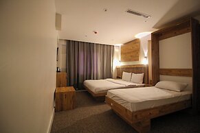 Kaya Hotel SAW