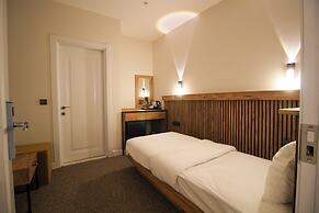 Kaya Hotel SAW
