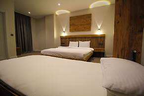 Kaya Hotel SAW