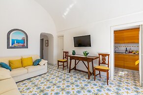 Capri Turquoise by Napoliapartments