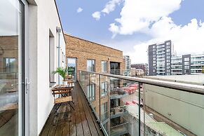 3 Bed Flat by Limehouse Basin